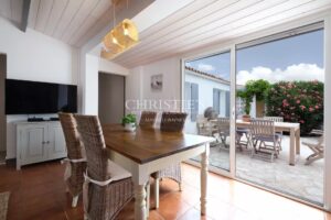 villa maison mer ile de ré saint-martin-de-ré piscine plage jardin garage calme lumineux