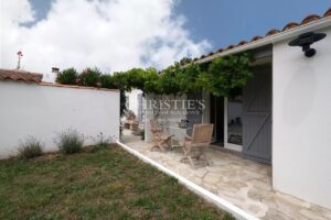 villa maison mer ile de ré saint-martin-de-ré piscine plage jardin garage calme lumineux