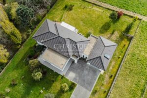 Camblanes – Élégante maison contemporaine avec vue dominante