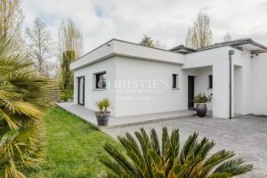 Camblanes – Élégante maison contemporaine avec vue dominante