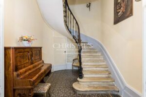 Château hôtelier et touristique à 40 min de Bordeaux.