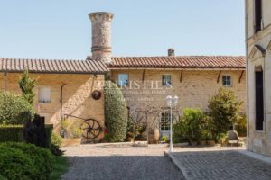 Château hôtelier et touristique à 40 min de Bordeaux.