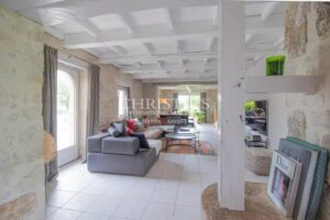 Deux magnifiques maisons perchées sur une colline, avec piscine, près d'Agen