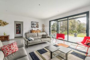 A contemporary retreat with a breathtaking view