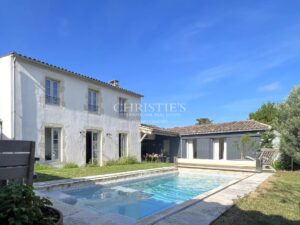 Luxury 2016 property with old-world charm, La Flotte