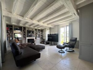 Luxury 2016 property with old-world charm, La Flotte