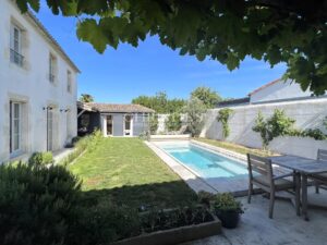 Luxury 2016 property with old-world charm, La Flotte