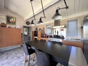 Luxury 2016 property with old-world charm, La Flotte