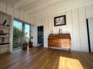 Luxury 2016 property with old-world charm, La Flotte