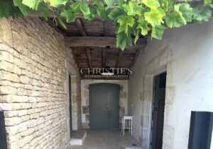 Luxury 2016 property with old-world charm, La Flotte