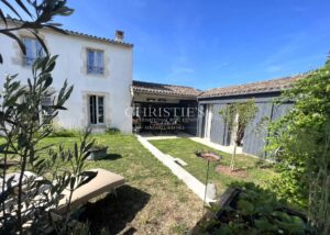 Luxury 2016 property with old-world charm, La Flotte