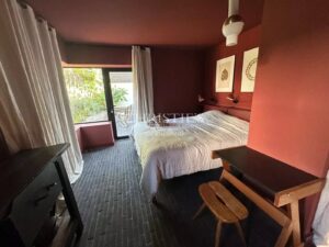 LES PORTES-EN-RE - Villa d'exception, atypique et paysagée entre mer et forêt