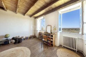 Un château baigné de lumière dans un écrin naturel d’exception – aux portes d’Angoulême