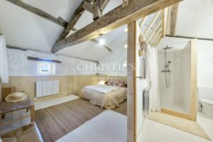 Un château baigné de lumière dans un écrin naturel d’exception – aux portes d’Angoulême