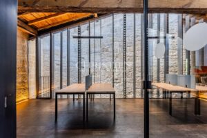 BORDEAUX SAINT-MICHEL - ANCIEN HANGAR RÉNOVÉ PAR ARCHITECTE