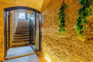 BORDEAUX SAINT-MICHEL - ANCIEN HANGAR RÉNOVÉ PAR ARCHITECTE