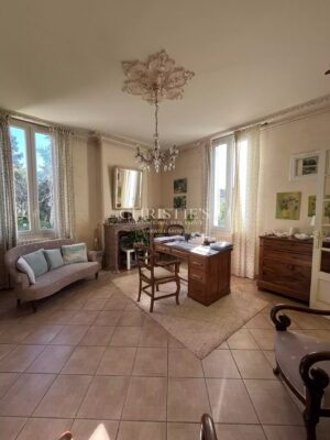 Charmante maison de maître au style girondine, proche de Libourne