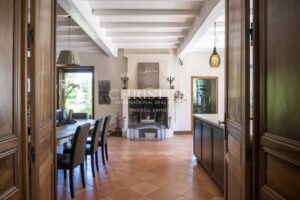 Elégante Maison de Maître de 12 pièces, 7 suites, cachet historique et prestations de luxe