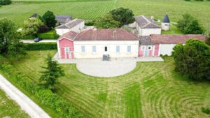 28 ha wine estate in excellent condition with attractive buildings