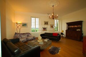 28 ha wine estate in excellent condition with attractive buildings