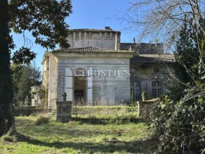 Former château with character and 12 ha of AOC Lussac Saint-Emilion vines