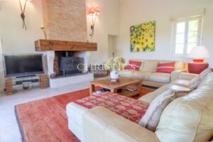 Périgourdine country GOLF property nestled within a PRESTIGIOUS GOLFING ESTATE