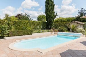 Saint Laurent d'Arce - Elégante propriété dans un écrin de verdure