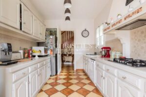 Saint Laurent d'Arce - Elégante propriété dans un écrin de verdure