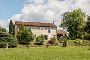 Saint Laurent d'Arce - Elégante propriété dans un écrin de verdure