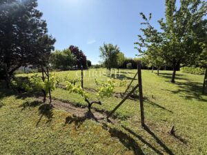 Saint Laurent d'Arce - Elégante propriété dans un écrin de verdure