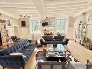 Château historique de la vallée de la Loire, superbement rénové, dans son parc de 5 hectares.