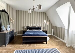 Château historique de la vallée de la Loire, superbement rénové, dans son parc de 5 hectares.