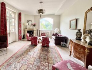 Château historique de la vallée de la Loire, superbement rénové, dans son parc de 5 hectares.