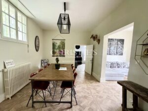 Château historique de la vallée de la Loire, superbement rénové, dans son parc de 5 hectares.