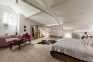 St Emilion - Élégante propriété avec vue sur les vignes, au cœur du village