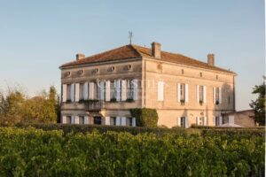 St Emilion - Élégante propriété avec vue sur les vignes, au cœur du village
