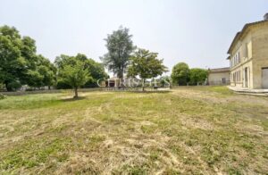 Château endormi cherche âme passionnée