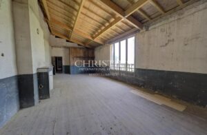 Château endormi cherche âme passionnée