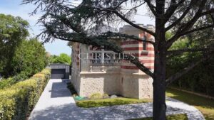 PESSAC - VILLA D'EXCEPTION AU COEUR DU QUARTIER DU CASINO