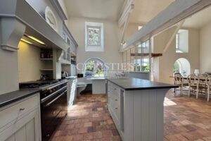 Superbe propriété historique à deux pas des plages proche La Rochelle