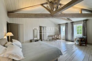 Superbe propriété historique à deux pas des plages proche La Rochelle