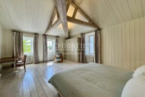 Superbe propriété historique à deux pas des plages proche La Rochelle