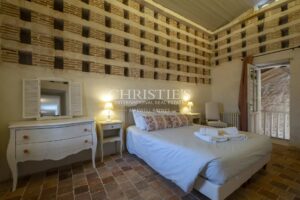 Superbe propriété historique à deux pas des plages proche La Rochelle