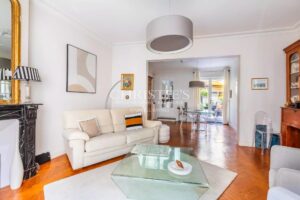 Bordeaux Fondaudège: 4-bedroom family house with exterior