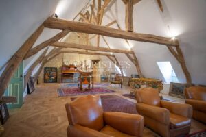 Manoir exceptionnel du XV et XVIeme avec jardins à la Française et vignoble Saumur AOC