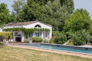 Propriété de charme au cœur de la nature et proche de toute commodités