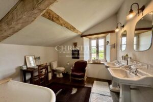 Exclusivité : Maison de Maître rénovée entre Bordeaux et Angoulême