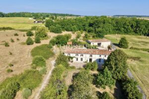 Exclusivité : Maison de Maître rénovée entre Bordeaux et Angoulême
