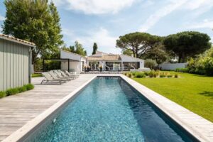 Exceptional property with a 15m pool close to the beach - Les Portes en ré
