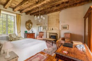 Joyau Architectural du XVIe Siècle avec Classement Patrimonial – Périgord Noir